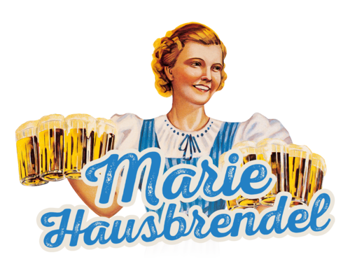 Eine lächelnde Frau im Dirndl hält mehrere Biergläser.